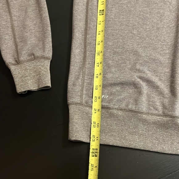 Nike dri fit top women’s small - Picture 3 of 7